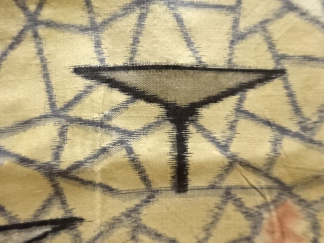  アンティーク　葉模様織出し銘仙単衣着物